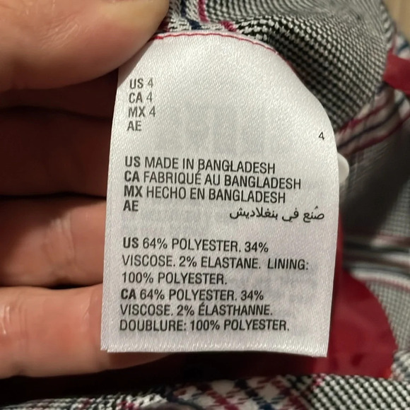 Bar III Zipper Detail Plaid Skirt Black Red Size 4 Lined Classic School girl - Picture 11 of 12